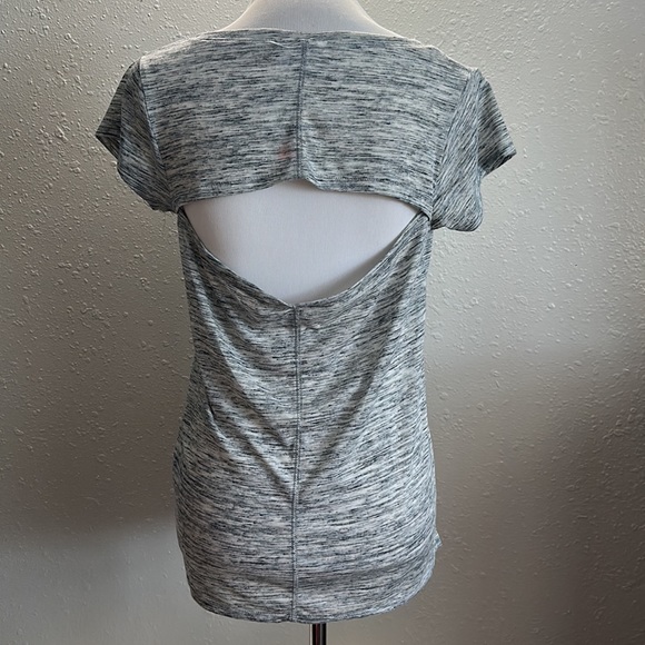 Aperture Active Top - Picture 3 of 4